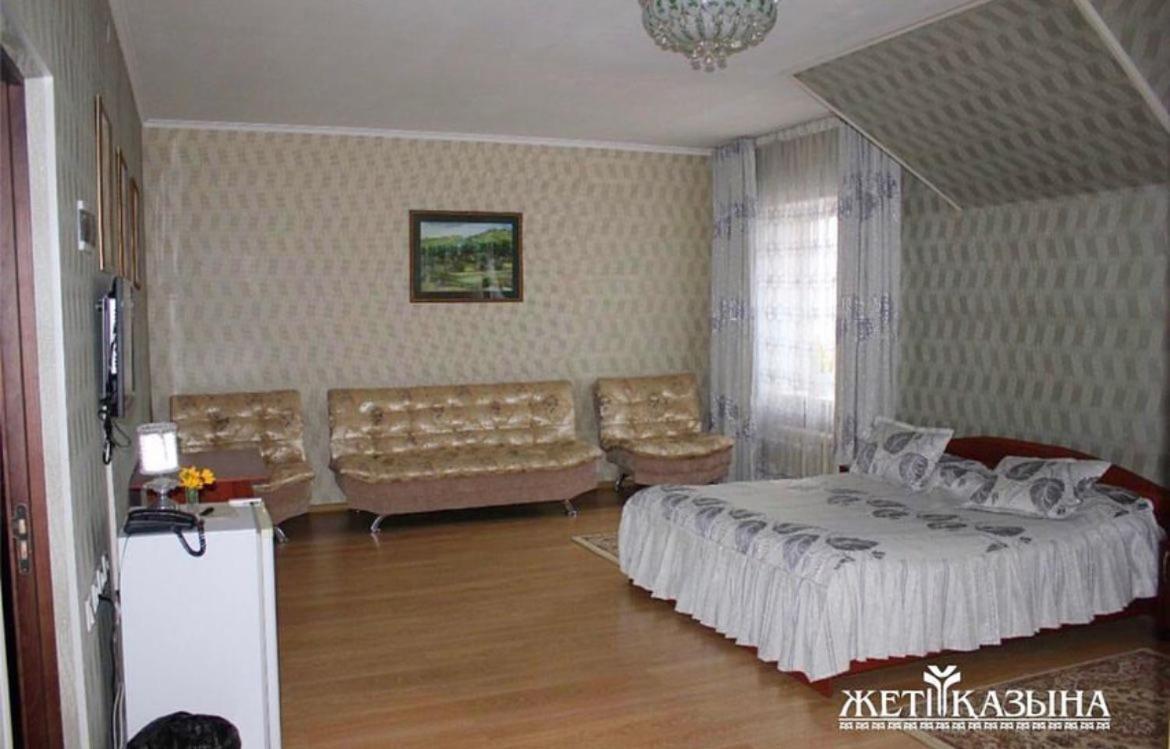 Гостиничный Комплекс Жеты Казына Zharkent Екстер'єр фото