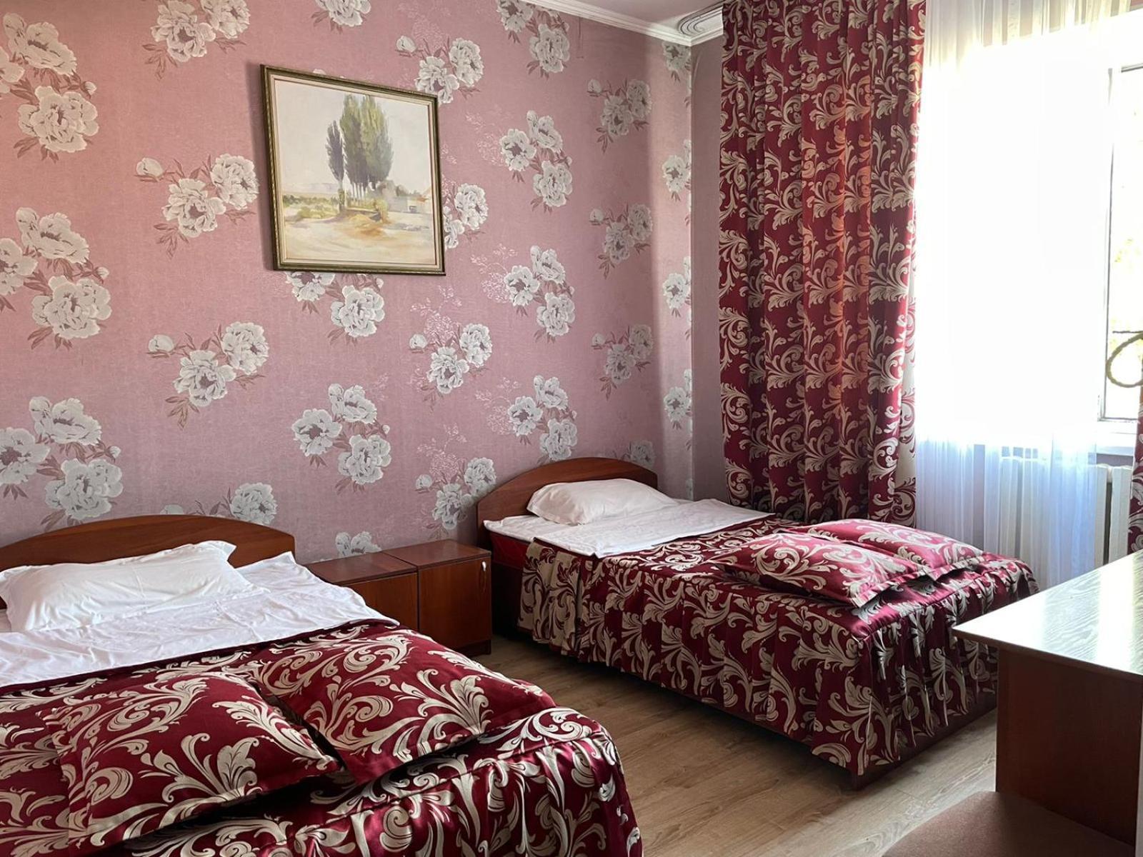 Гостиничный Комплекс Жеты Казына Zharkent Екстер'єр фото